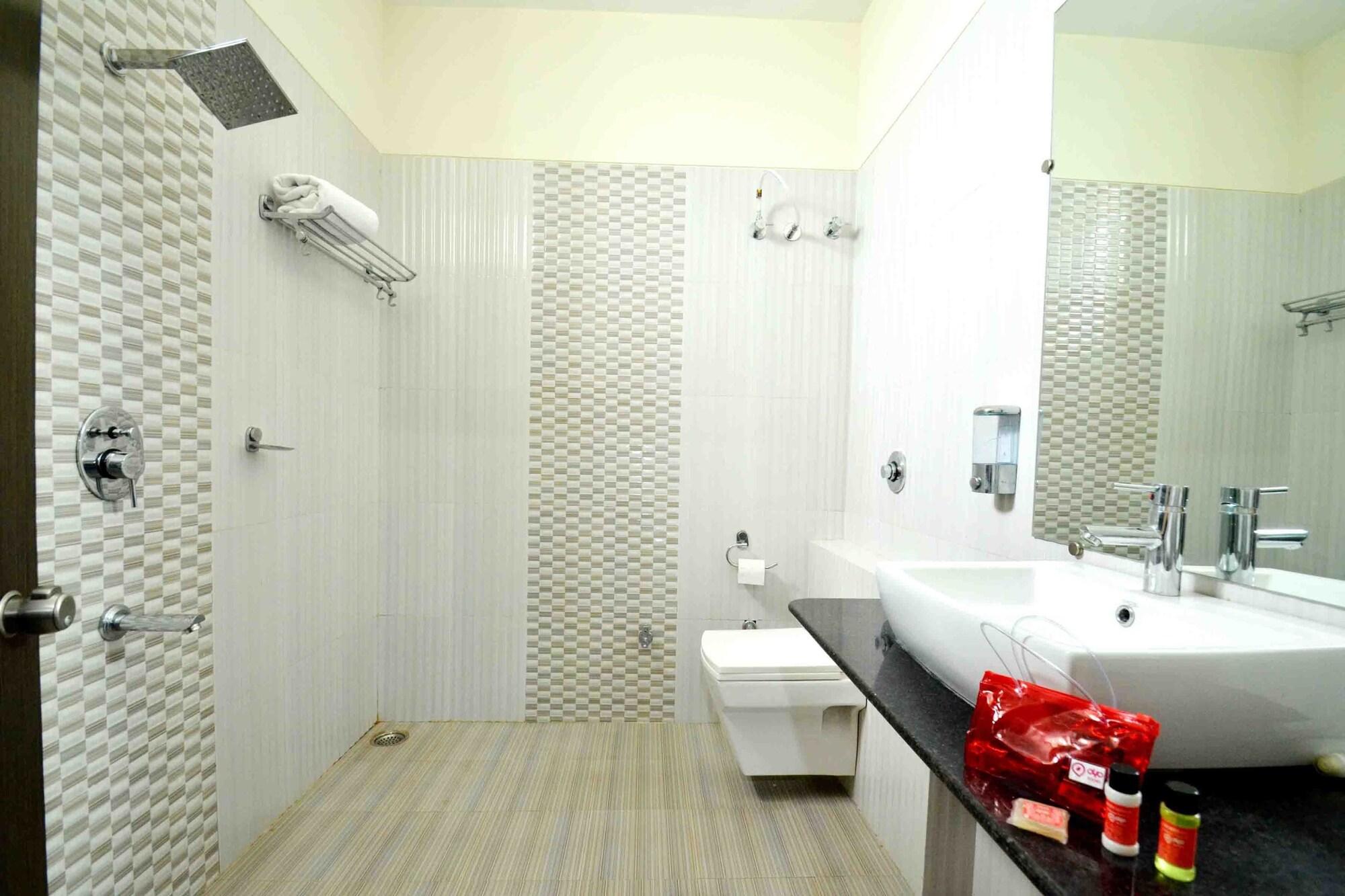 אינדורה Capital O 1546 The Sensation Hotel מראה חיצוני תמונה